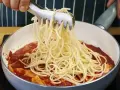 Pyszne spaghetti z kurczakiem - prosta receptura na obiad dla rodziny