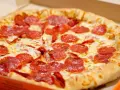 Ile kalorii ma pizza? Odkryj zaskakujące różnice w kaloryczności