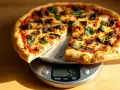 Ile osób najedzie się pizzą 40 cm? Sprawdź, zanim zamówisz!