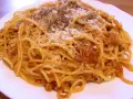 Prosty przepis na spaghetti bolognese, który zaimponuje każdemu