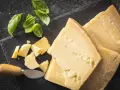 Parmezan do czego? Odkryj pyszne dania i nietypowe zastosowania
