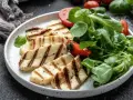 Halloumi z czym podać, aby zachwycić smakiem i aromatem?