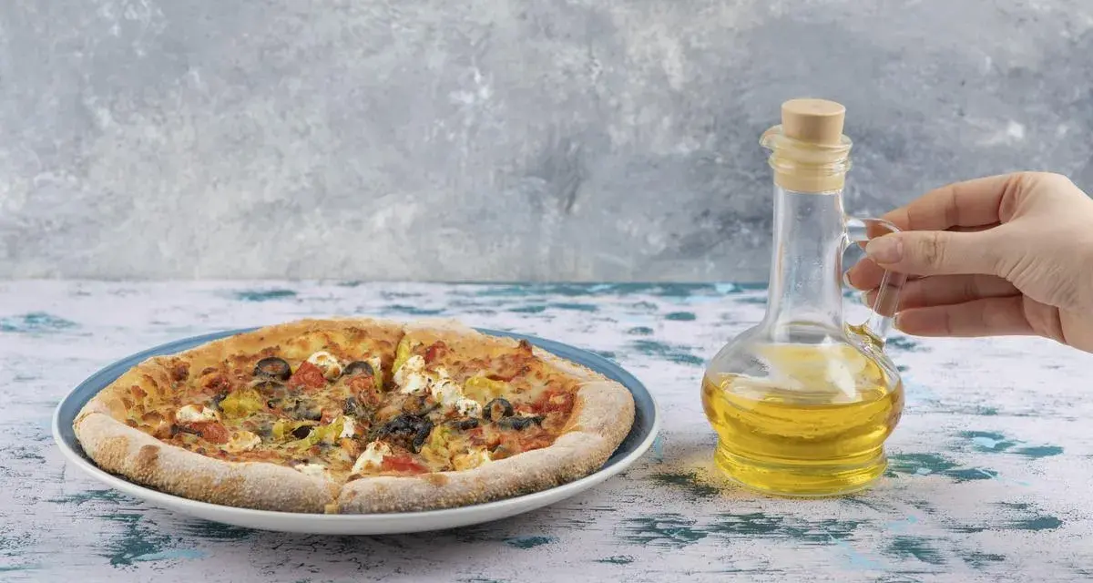 Jaką oliwę do pizzy wybrać, aby uniknąć przeciętnego smaku?