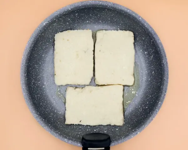 Jak smażyć halloumi, aby uzyskać idealną chrupkość i smak