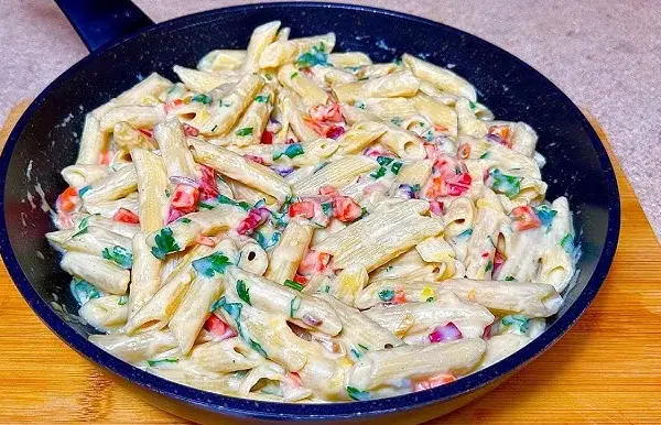Prosty sos do spaghetti bez mięsa, który zachwyci Twoje kubki smakowe