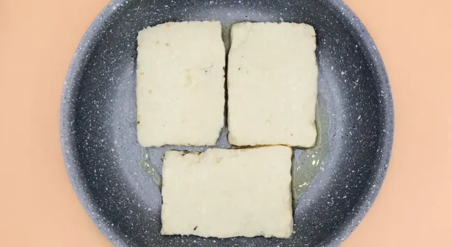 Jak smażyć halloumi, aby uzyskać idealną chrupkość i smak