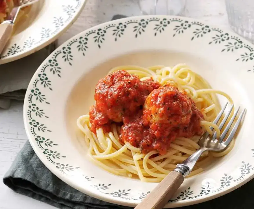Zdjęcie Spaghetti z klopsikami Ania gotuję &ndash; wyjątkowy przepis z bajki
