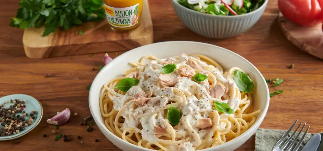 Zdjęcie Szybkie i proste spaghetti z tuńczykiem &ndash; idealne na obiad