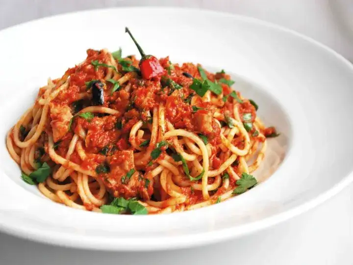 Zdjęcie Jamie Oliver's spaghetti bolognese - prosty przepis na pyszne danie
